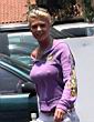 tara_reid_paparazzi_17.jpg